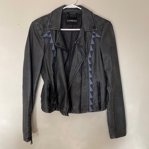Leather jacket - Picture 1 of 2